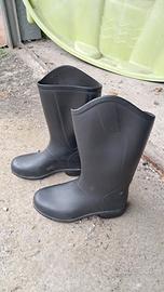 stivali 28 e frustino cavallo ippica