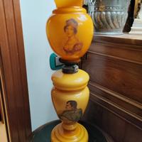 lampada da tavolo in vetro opalino Napoleone 