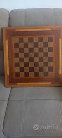 scacchiera in legno