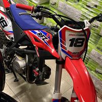 Lem 125 pari a nuovo per info cnt??