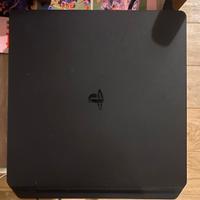 Playstation 4 +cavo di alimentazione +Hdmi