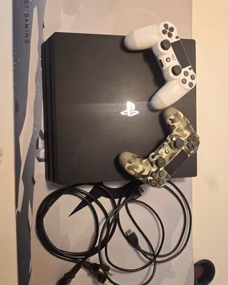 PS4 Pro da 1 TB + 2 controller + 16 giochi