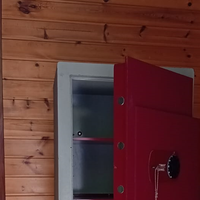 Cassaforte JUWEL con chiave e combinazione prof.