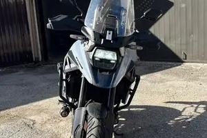 Moto Suzuki V-Strom 1050SE Come Nuova!!