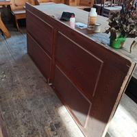 Vecchie porte in legno massiccio