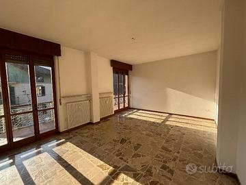 Appartamento di 120 mq con terrazzo e cantina