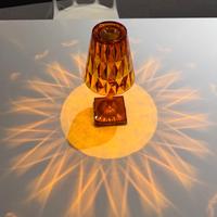 Kartell Lampada Ricaricabile BATTERY Ambra