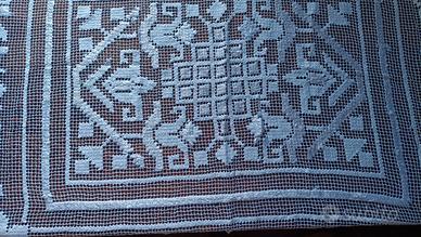 tovaglia vintage a filet in cotone 