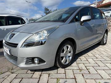 PEUGEOT 5008 1.6 HDi 112CV 7 POSTI