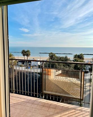 Deliziosa Casa vacanze fronte mare a Grottammare