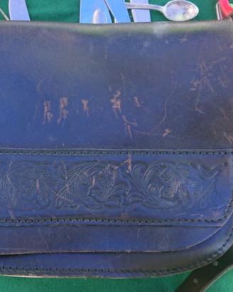 Borse a bisaccia in pelle lavorata