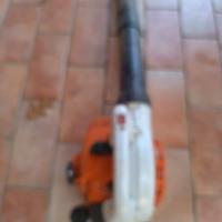 Soffiatore a motore STIHL pari al nuovo