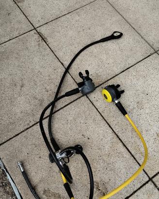 Erogatore per immersioni in perfette condizioni