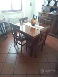 tavolo allungabile in noce completo di 4 sedie 