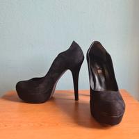 Scarpe decollettè con tacco