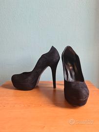 Scarpe decollettè con tacco