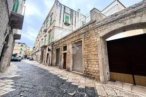 MULTILOCALE A MOLFETTA