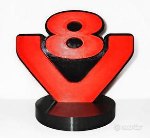 Logo V8 stampato 3D