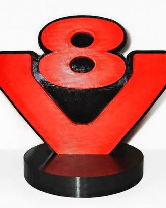 Logo V8 stampato 3D