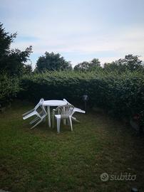 tavolo e 4 sedie da esterno