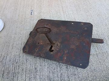 Serratura antica funzionante