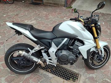 moto CB100R
