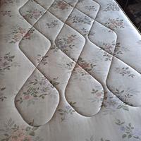 tre materassi singoli  di cui uno seminuovo