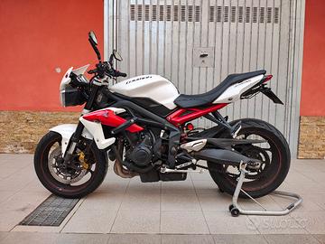 Triumph Street Triple 675 E ABS