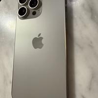 iPhone 15 Pro Max - Titanio