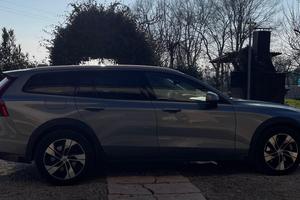 Volvo v60 cross country d4 awd business pro