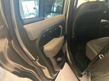 LAND ROVER Defender 110 3.0D I6 200 CV AWD Auto