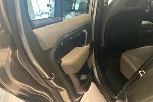 LAND ROVER Defender 110 3.0D I6 200 CV AWD Auto