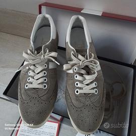 scarpe  adoperate  poco  ( D 'Acquasparta  ) legge