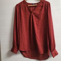 Blusa Kiabi rossa a pois