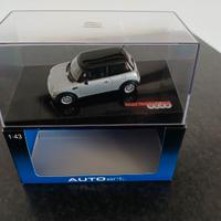 BMW Mini Cooper 1:43 AUTOart no Dinky-Politoys-Ixo