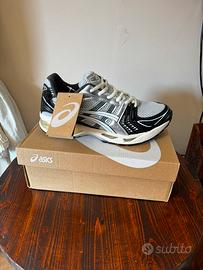 ASICS Gel Kayano 14 Silver/Black