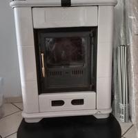 Stufa a legna in ceramica Piazzetta