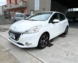 Peugeot 208 PureTech 82/5porte/ok neopatentati