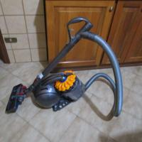 Aspirapolvere al traino DYSON
