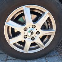 Cerchi in lega R15 x Hyundai con gomme invernali