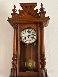 Orologio a pendolo da parete in legno massello
