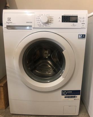 Lavatrice Elettrolux salva spazio