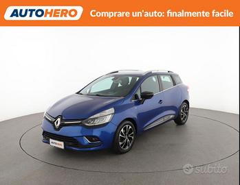 RENAULT Clio VU99062