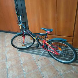 Bicicletta Mountain bike 