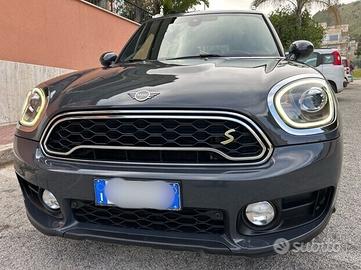 Mini Cooper S Countryman se all4 ibrida plug in 22