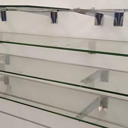 Mensole in vetro con accessori