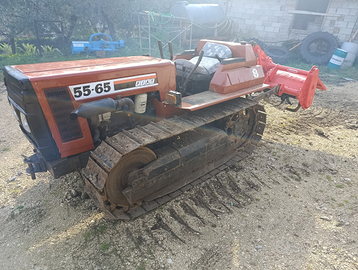 Trattore cingolato Fiat 55/65 frutteto