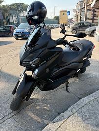 Scooter xmax 250 momodesign