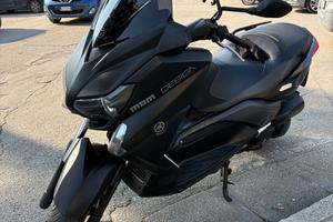 Scooter xmax 250 momodesign