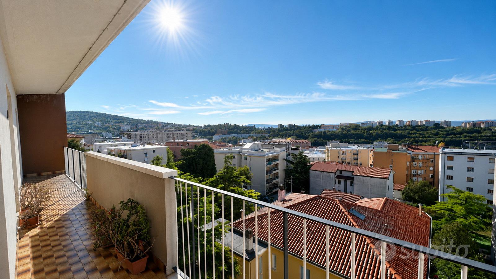 ROZZOL: Ampio e panoramico
